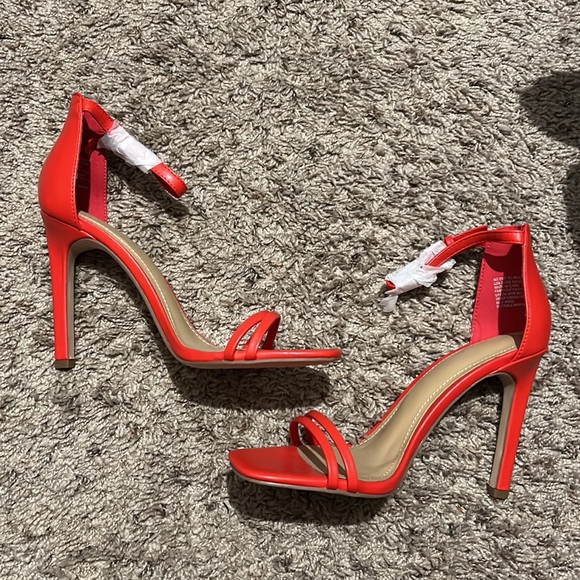 BOGO Stiletto Heeled Sandal in Red size 8.5 - Picture 5 of 6